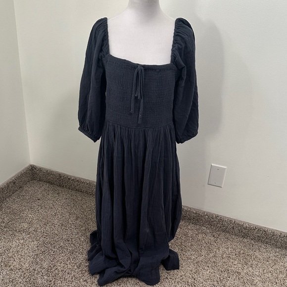 Quince Dresses & Skirts - Quince Maxi Dress with Puff Sleeves